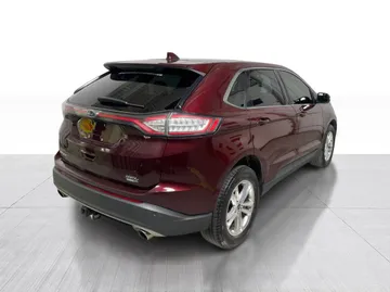 2018 Ford Edge - image 15