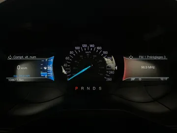 2018 Ford Edge - image 19