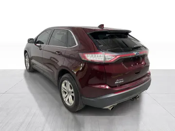 2018 Ford Edge - image 12