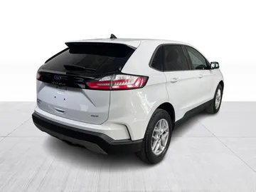 2024 Ford Edge - image 14