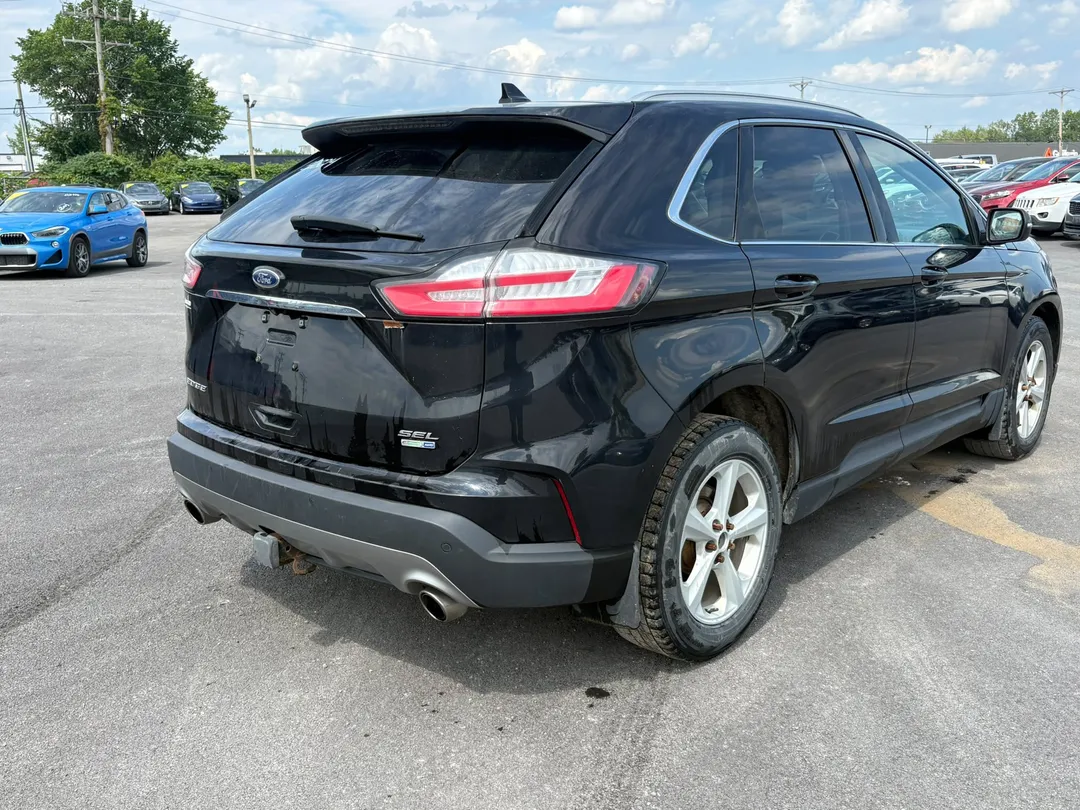 2019 Ford Edge — photo 4
