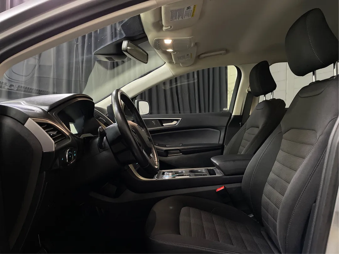 2023 Ford Edge — photo 3