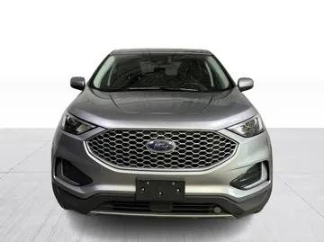 2023 Ford Edge - image 9