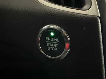 2023 Ford Edge - image 23