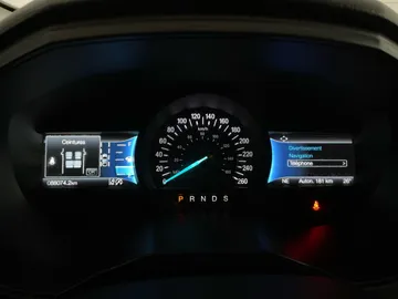 2023 Ford Edge - image 15