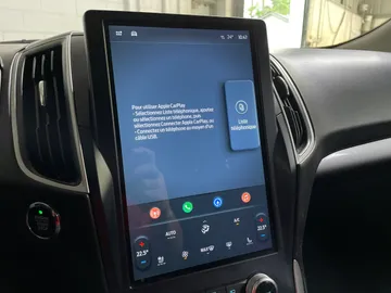 2023 Ford Edge - image 25