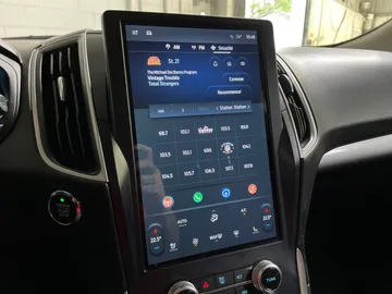 2023 Ford Edge - image 30