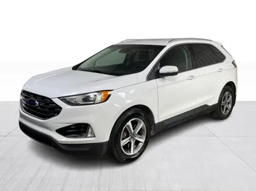 2020 Ford Edge - image 8