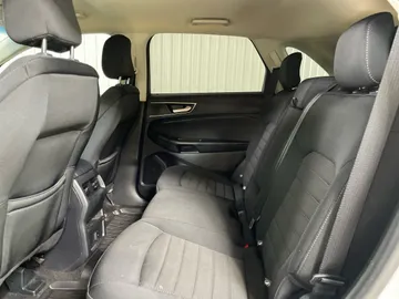 2020 Ford Edge - image 14