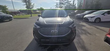 2024 Ford Edge - image 2
