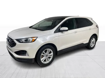 2019 Ford Edge - image 3