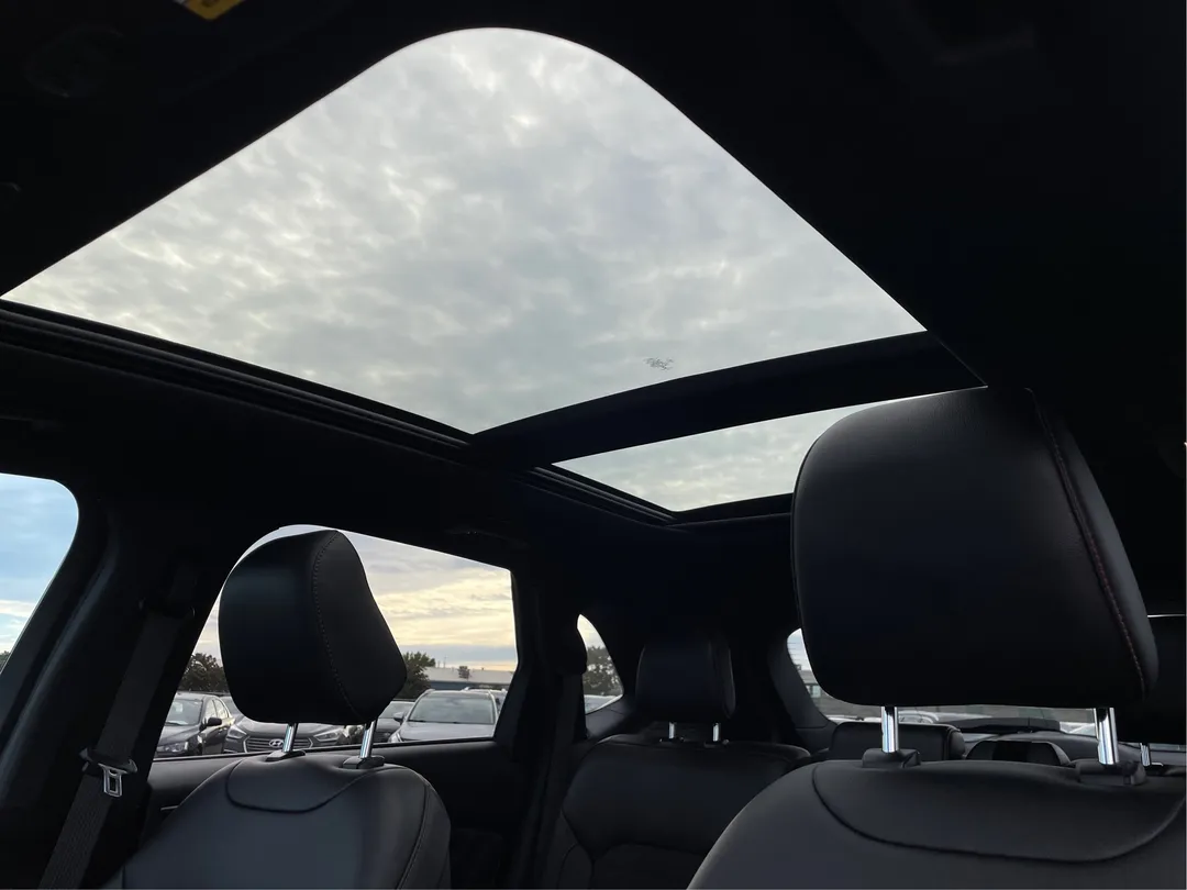 2022 Ford Edge ST Line AWD, photo 5