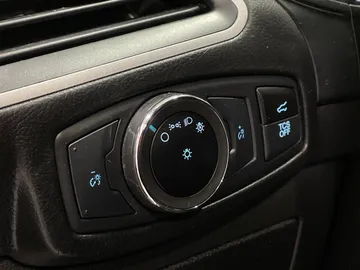 2023 Ford Edge - image 29