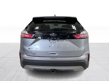 2023 Ford Edge - image 12