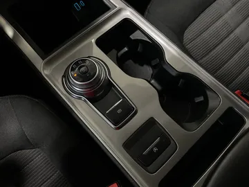 2023 Ford Edge - image 27
