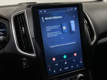 2023 Ford Edge - image 25
