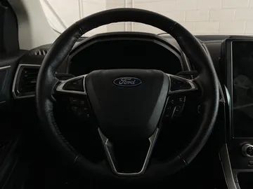 2024 Ford Edge - image 15