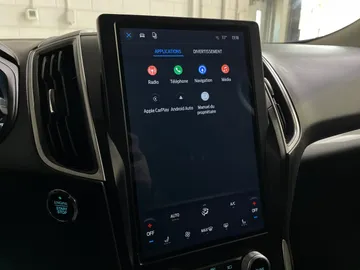 2024 Ford Edge - image 26