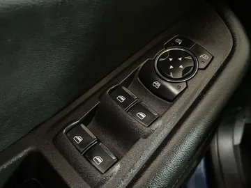 2024 Ford Edge - image 25