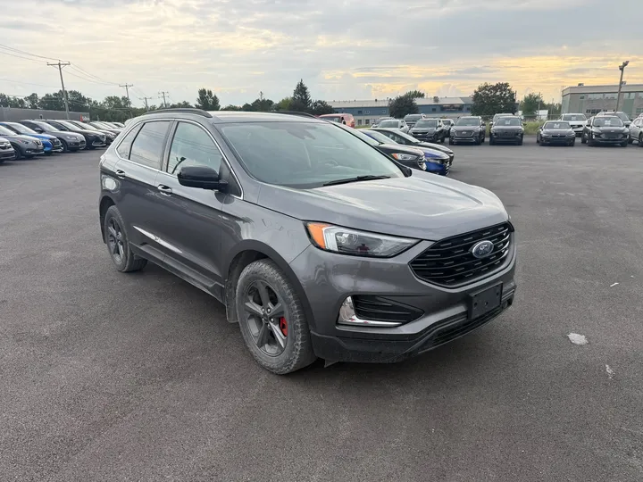 2022 Ford Edge