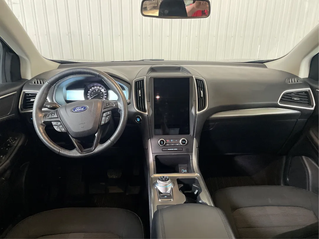 2022 Ford Edge — photo 4