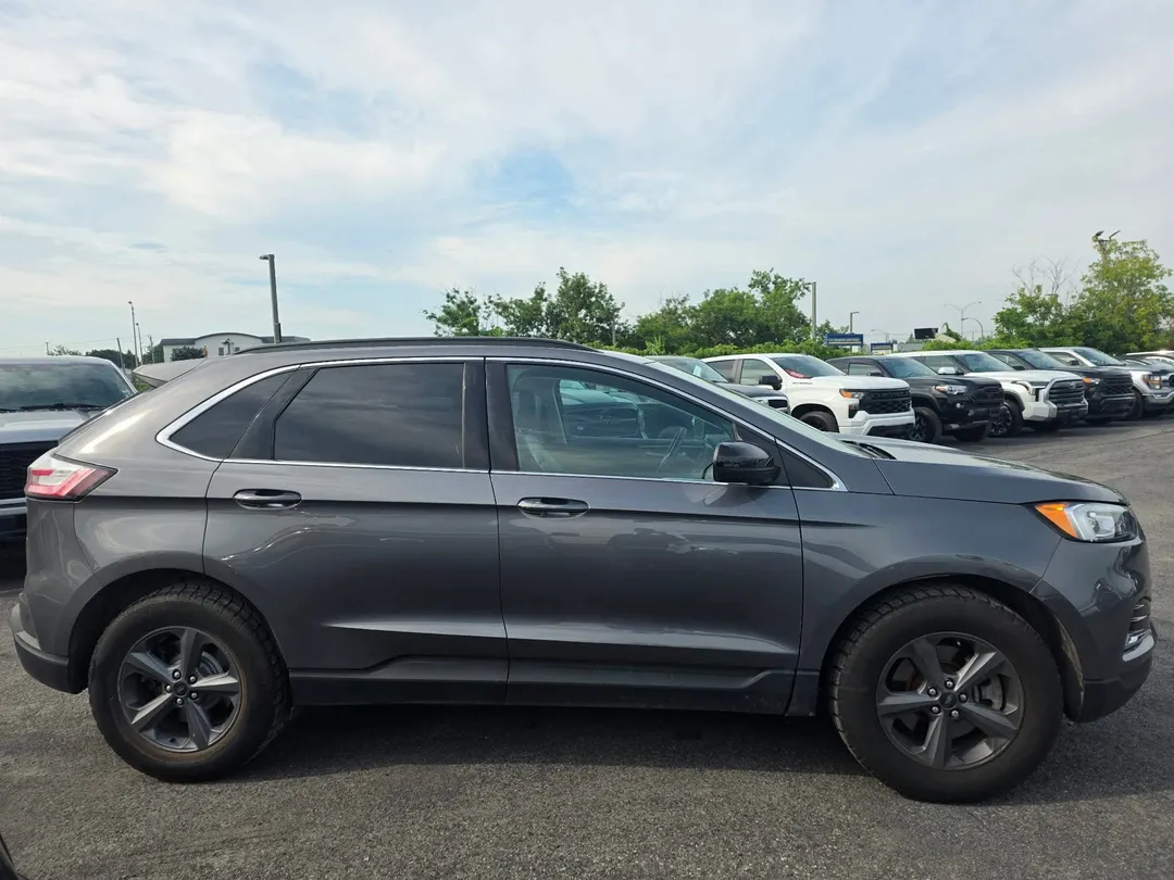 2022 Ford Edge — photo 4