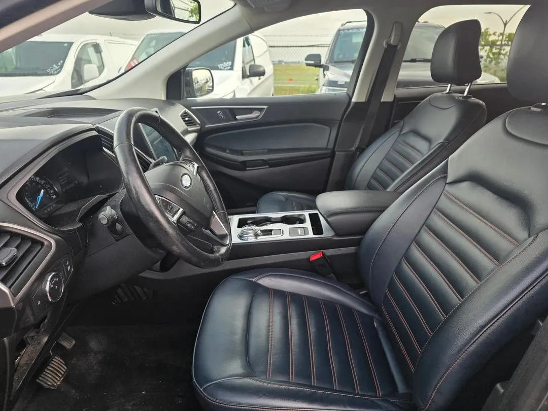 2022 Ford Edge — photo 7