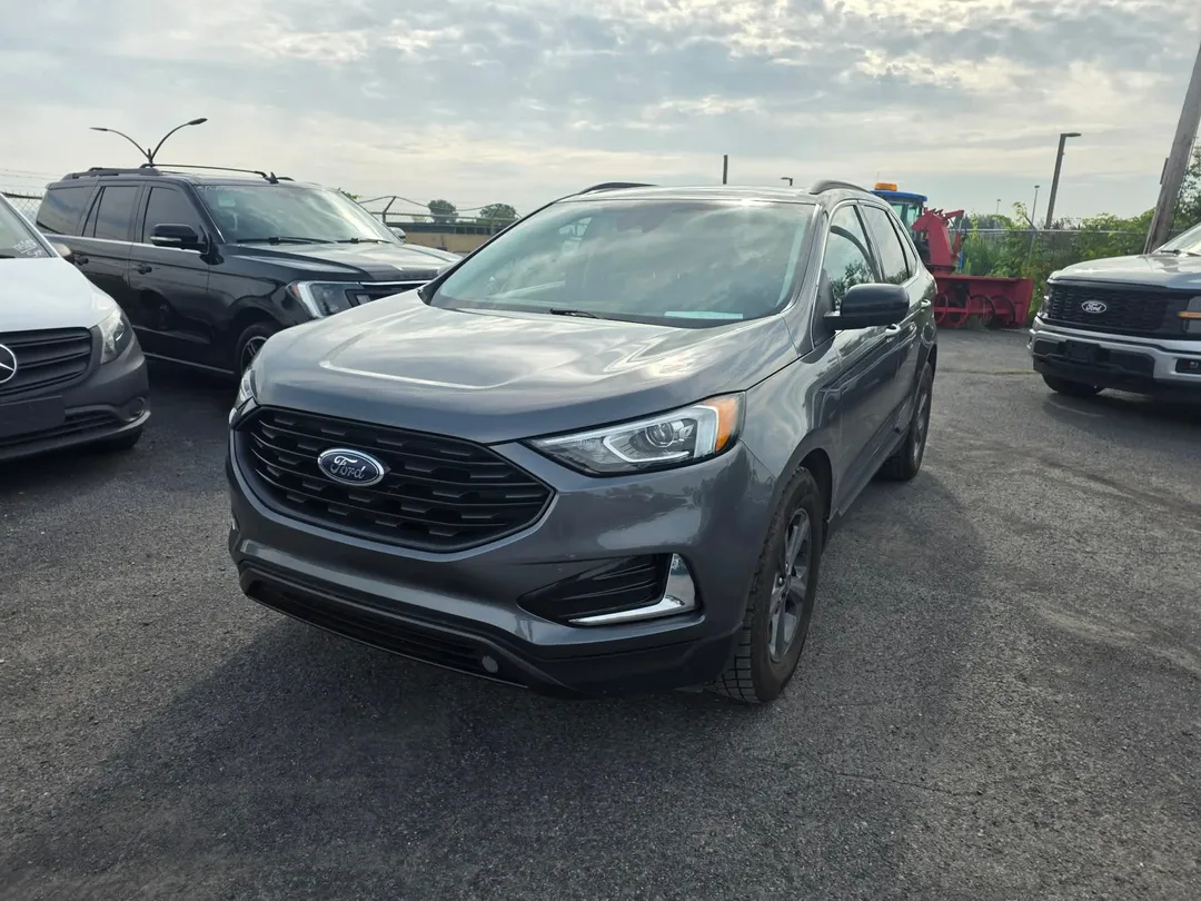 2022 Ford Edge — photo 3