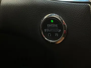 2018 Ford Edge - image 24