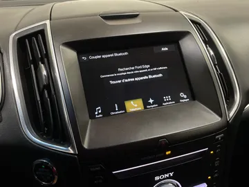 2018 Ford Edge - image 27