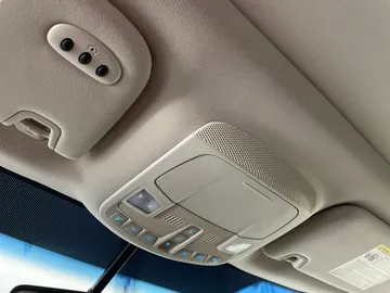 2018 Ford Edge - image 17