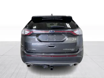 2018 Ford Edge - image 13