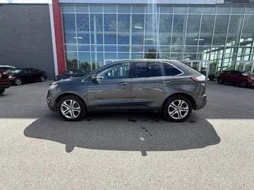2018 Ford Edge - image 4