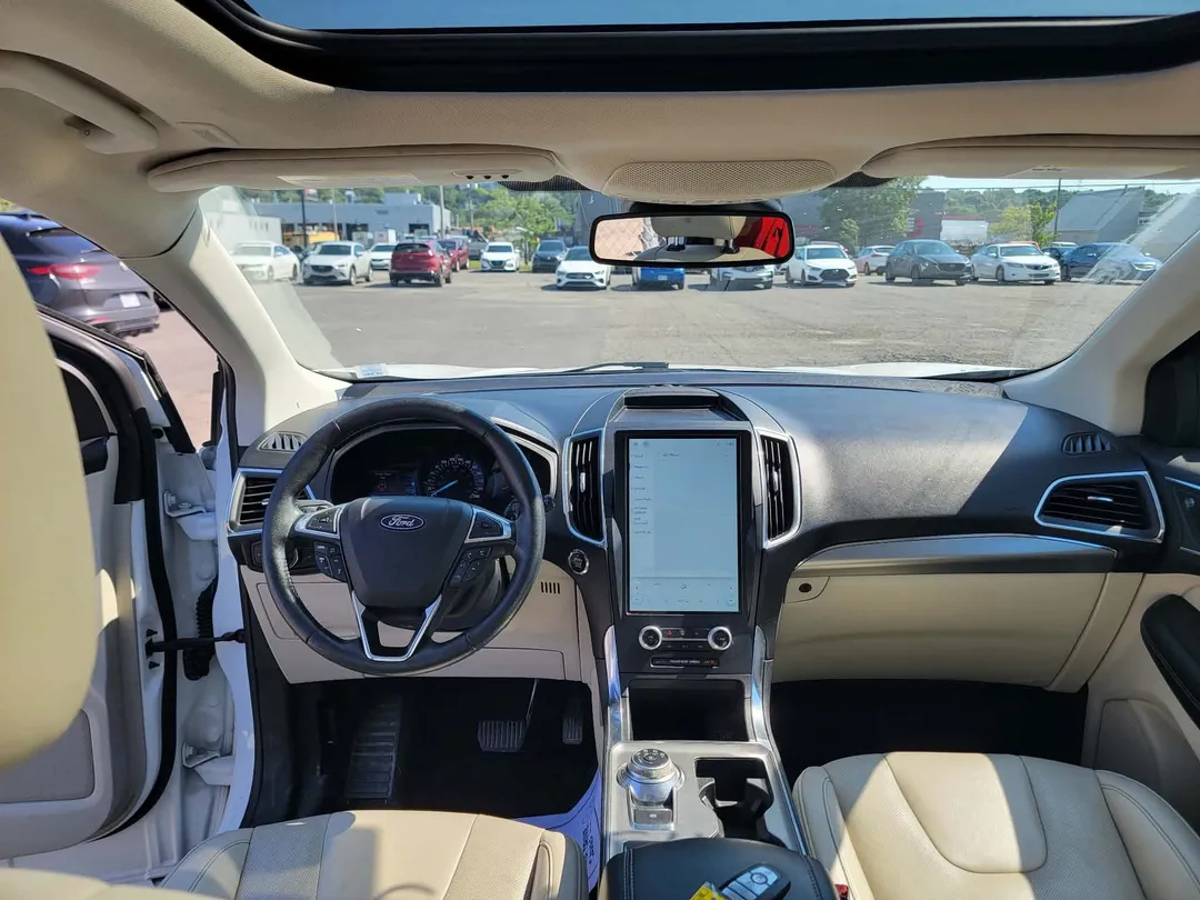 2022 Ford Edge — photo 8