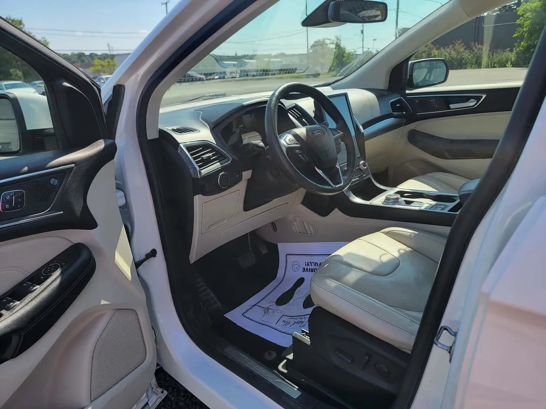 2022 Ford Edge — photo 7