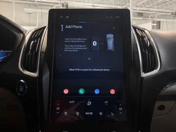 2022 Ford Edge - image 33