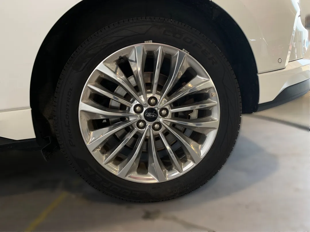 2023 Ford Edge — photo 6