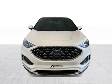 2023 Ford Edge - image 9
