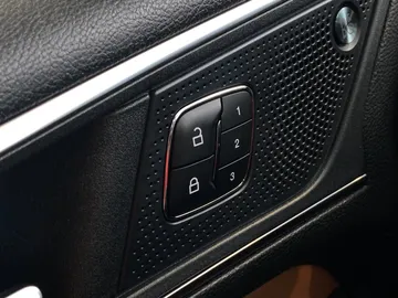 2023 Ford Edge - image 30