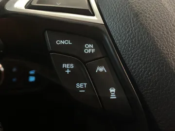 2023 Ford Edge - image 33