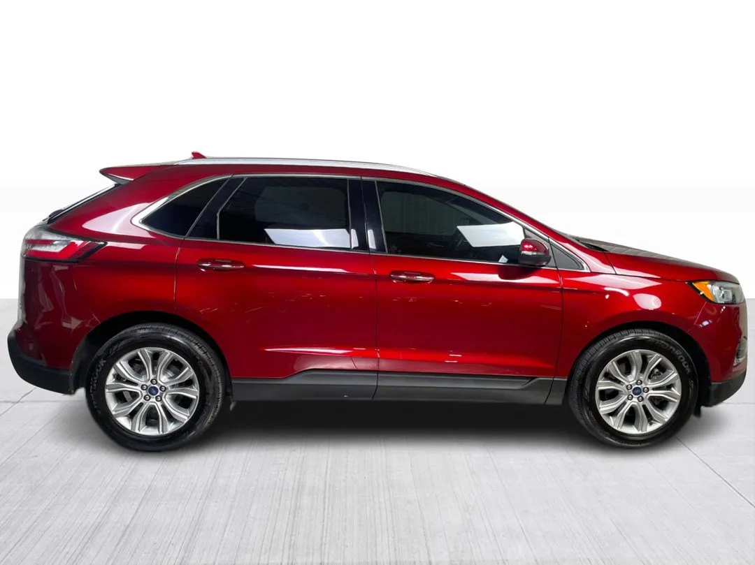 2019 Ford Edge — photo 2