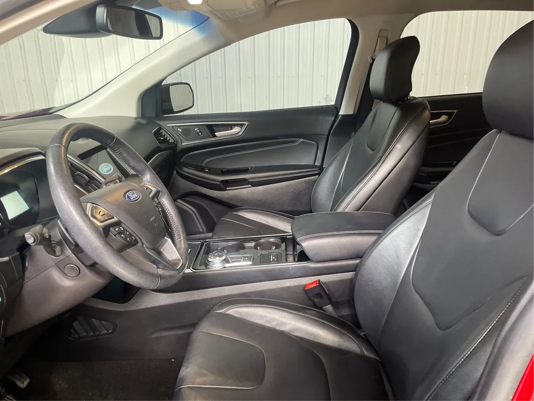 2019 Ford Edge — photo 3