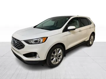 2020 Ford Edge - image 9