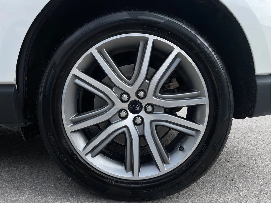 2023 Ford Edge — photo 6