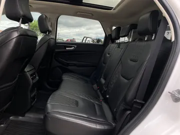 2023 Ford Edge - image 16