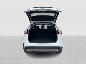 2023 Ford Edge - image 14