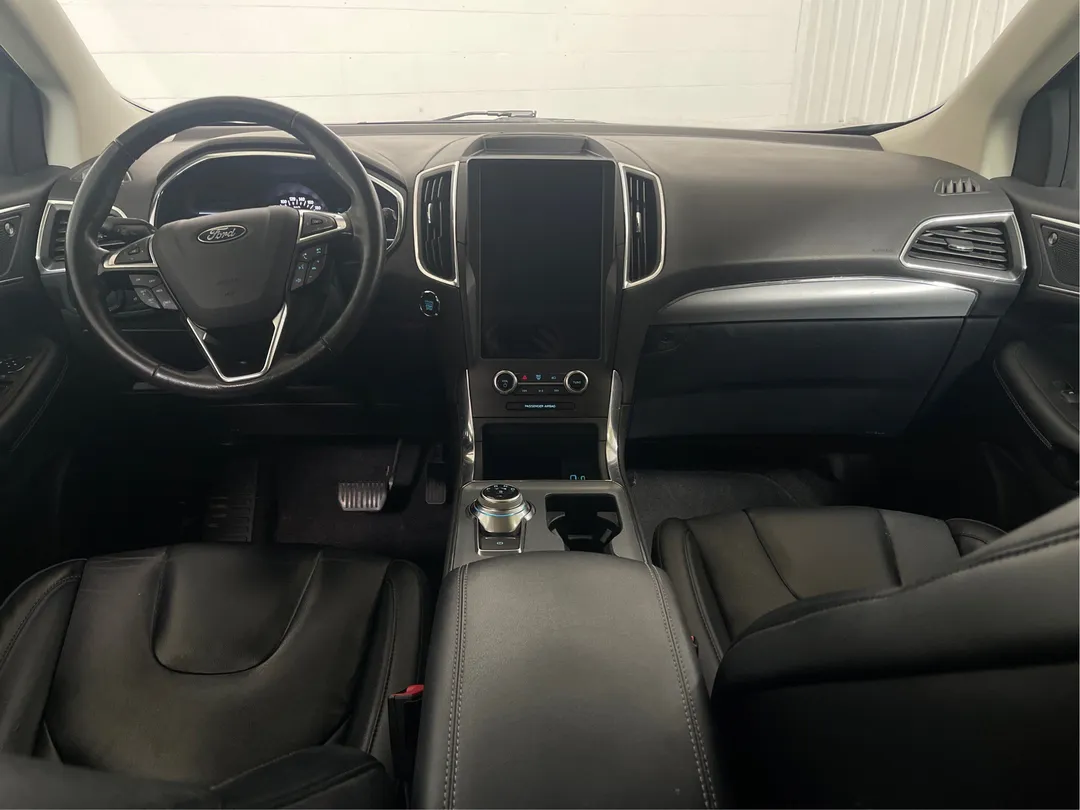 2021 Ford Edge — photo 4