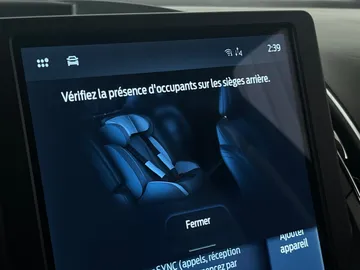 2021 Ford Edge - image 34