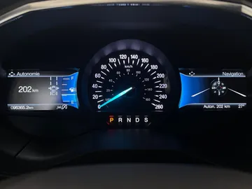 2021 Ford Edge - image 20