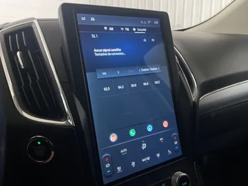 2021 Ford Edge - image 26